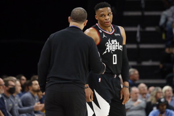 LU: Westbrook không bao giờ bị trễ và đi hết mỗi ngày. Đây là lý do tại sao rất nhiều người yêu anh ấy