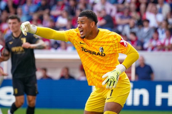 Desky: Inter Milan dự định giới thiệu thủ môn Arthuru 23 tuổi của Freiburg vào mùa hè tới