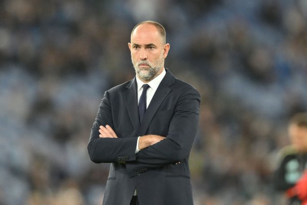 Phóng viên: Comolli cho rằng thành tích của Tudor không đạt tiêu chuẩn, các cầu thủ mới chưa hòa nhập và anh ấy đã mất quyền kiểm soát đội bóng.