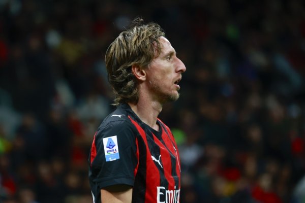 Trụ cột! Modric 40 tuổi đá chính cả 11 trận ở Serie A mùa này và ra sân cả 9 trận.